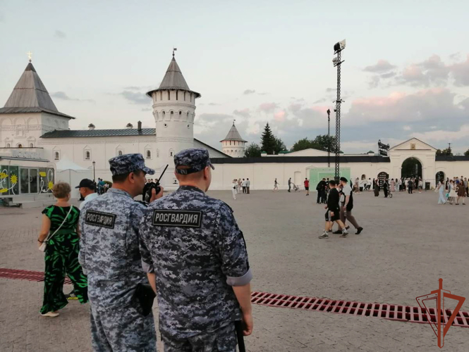 Сотрудники Росгвардии обеспечили безопасность массовых мероприятий на Урале