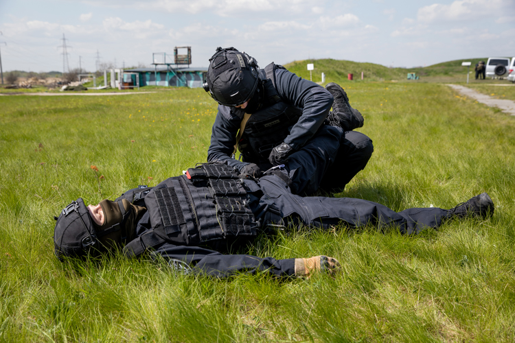 В режиме боевой готовности. Фотоальбом
