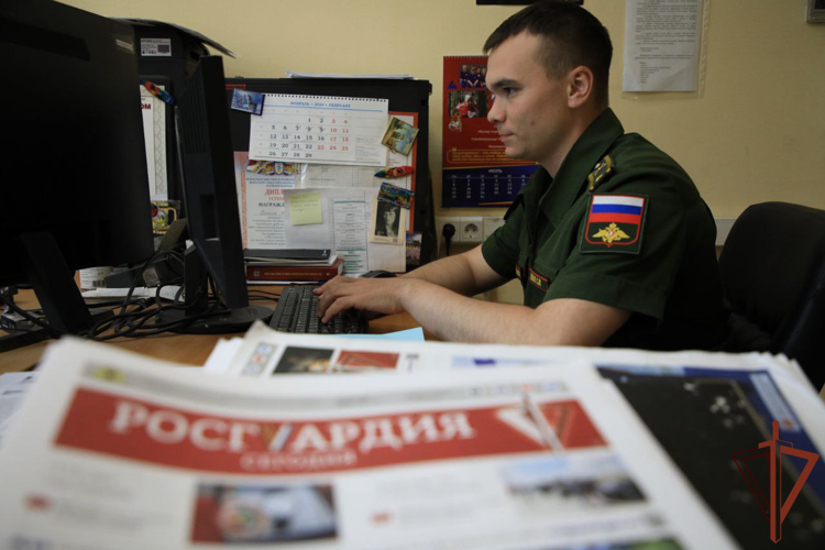 Курсанты Министерства обороны прошли практику в Центральном округе Росгвардии