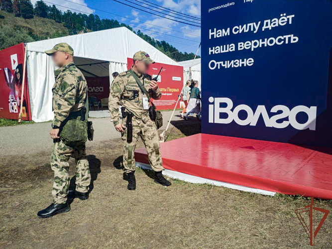 Росгвардейцы обеспечили безопасность всероссийского молодежного форума «iВолга» в Самарской области