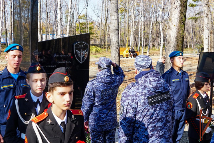 Памятник погибшим бойцам ОМОН «Ураган» открыли в Хабаровском крае