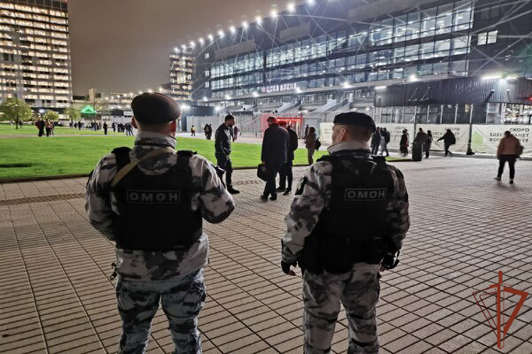 Росгвардейцы обеспечили безопасность матча КХЛ в Москве