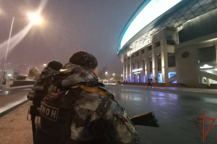 Росгвардейцы обеспечили безопасность матча КХЛ в Москве