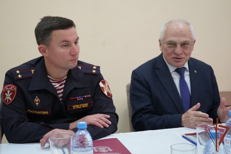 В столичном главке Росгвардии  прошел круглый стол с участием председателя Совета ветеранов войск правопорядка