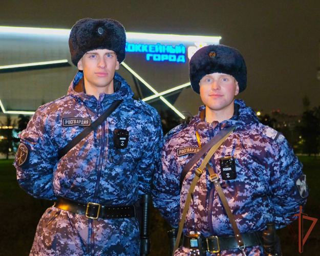 Росгвардейцы обеспечили безопасность матча КХЛ в Санкт-Петербурге 