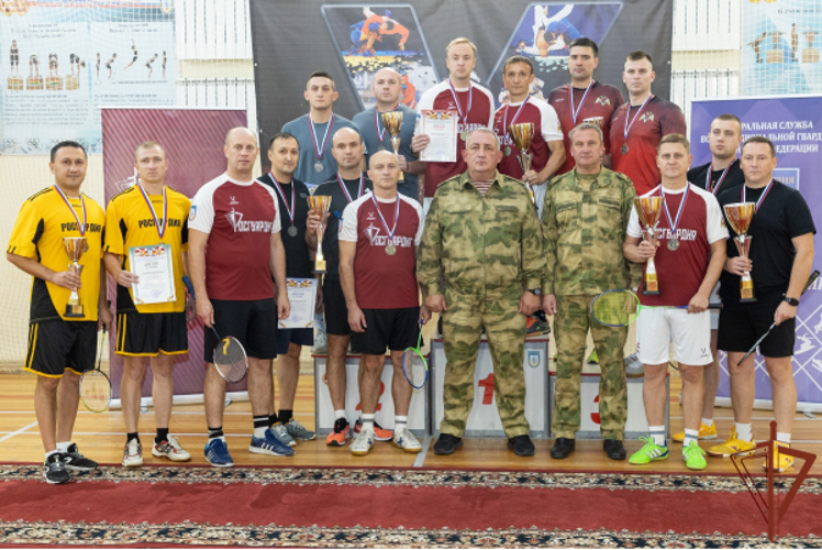 Победителям и призерам чемпионата Росгвардии по бадминтону вручили спортивные награды