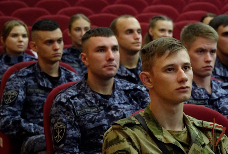 Учебно-методический сбор с выпускниками военных вузов стартовал в Центральном округе Росгвардии