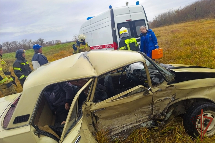 Росгвардейцы первыми пришли на помощь пострадавшим в ДТП в Алтайском крае 