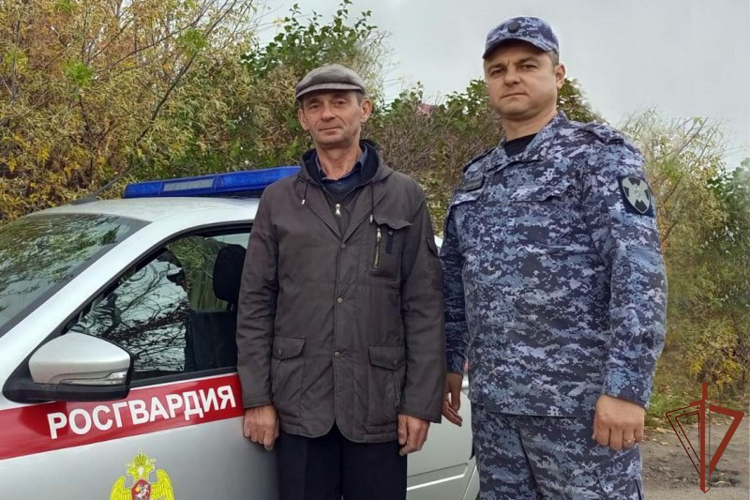 Росгвардейцы первыми пришли на помощь пострадавшим в ДТП в Алтайском крае 