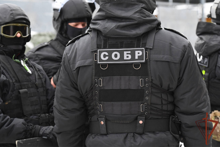 В Тюмени при содействии СОБР Росгвардии задержаны подозреваемые в мошенничестве с использованием информационно-коммуникационных сетей