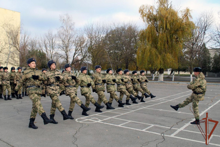  В Южном округе Росгвардии продолжается призывная кампания 