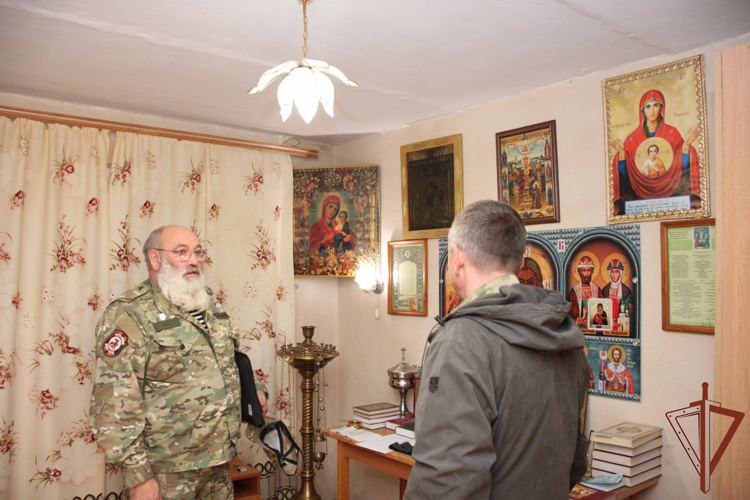 Помощник главного священника в зоне проведения специальной военной операции встретился с личным составом ведомства