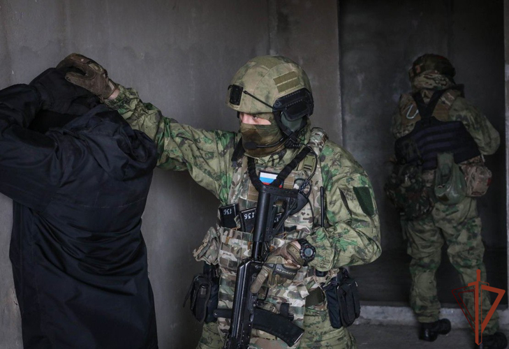 При содействии СОБР Росгвардии в Самарской области задержан подозреваемый в финансировании терроризма