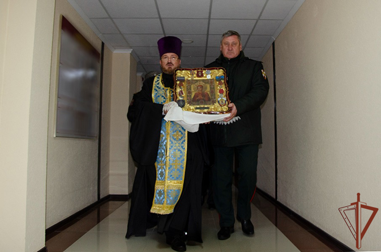 В Северо-Кавказском ордена Жукова округе Росгвардии встретили икону Божией Матери (видео)