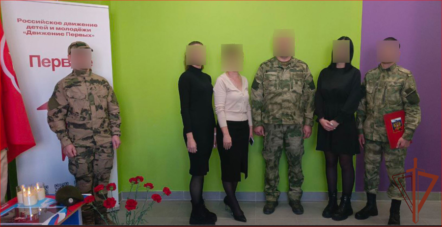 В одной из школ в Запорожской области в память о росгвардейце открыли парту Героя 
