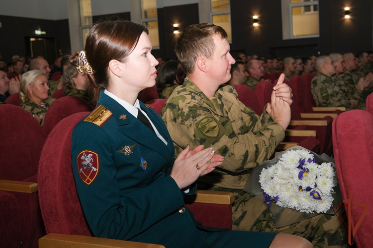 Театр Росгвардии выступил перед военнослужащими ведомства в Нижнем Новгороде