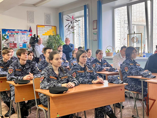 Росгвардия организовала телемост между школьниками из Биробиджана и Луганска