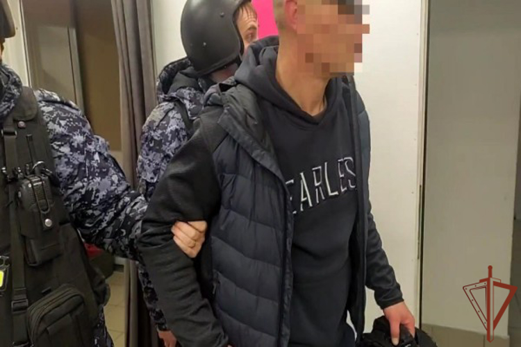 Росгвардейцы пресекли дебош в одном из торговых центров Москвы (видео)