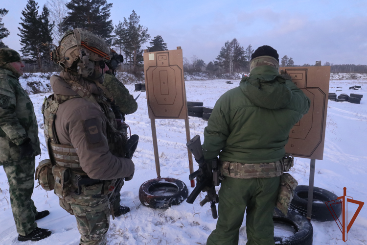 Сбор снайперов и инструкторов СОБР Сибирского округа Росгвардии прошел  в Красноярске