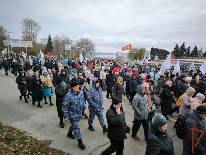 В Приволжье росгвардейцы приняли участие в мероприятиях ко Дню народного единства