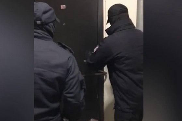 В Оренбурге при силовой поддержке ОМОН Росгвардии пресечена деятельность организованной преступной группы