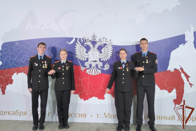 Росгвардейцы проводят патриотические мероприятия для юных жителей Урала