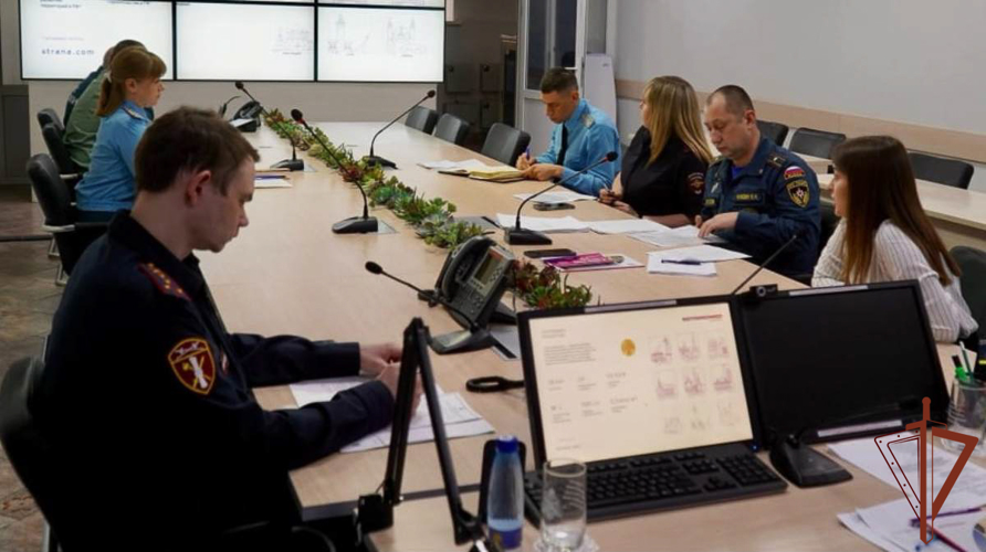 Росгвардейцы напомнили уральцам о правилах безопасности в новогодние праздники 