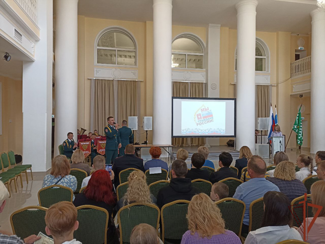 На Урале продолжаются Новогодние поздравления 