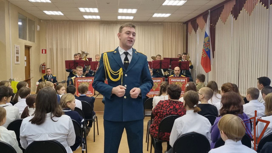 На Урале продолжаются Новогодние поздравления 