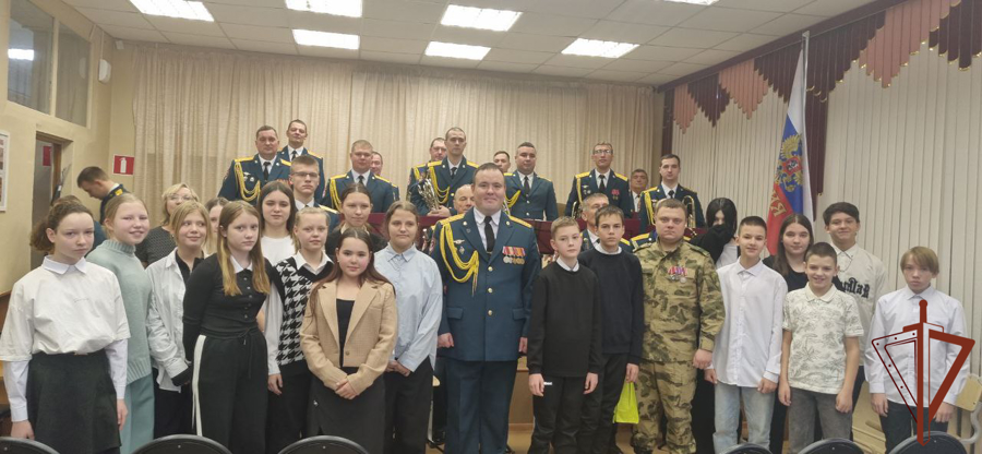 На Урале продолжаются Новогодние поздравления 