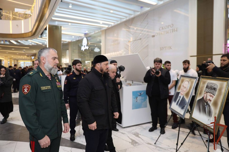 Начальник Управления Росгвардии по Чеченской Республике принял участие в  акции в поддержку участников СВО