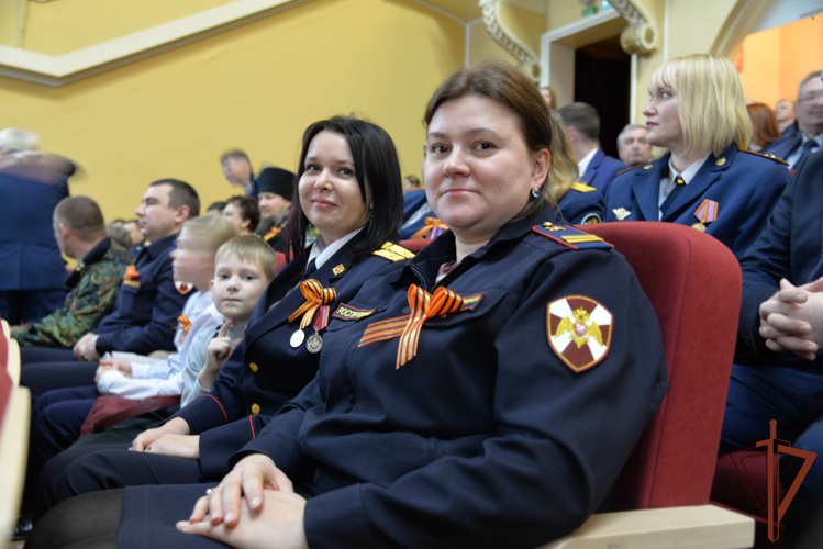 В Екатеринбурге росгвардейцы удостоены премии общественной организации «Офицеры России» 