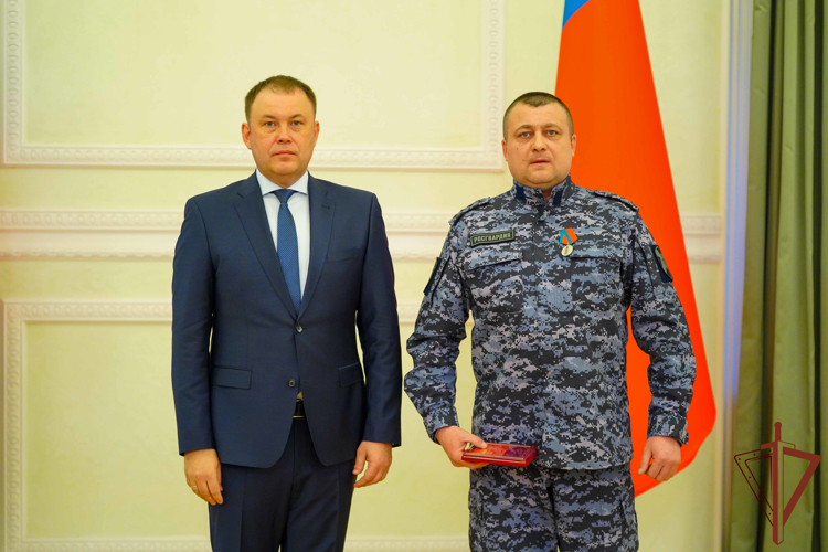 Представители Росгвардии удостоены награды губернатора Кузбасса