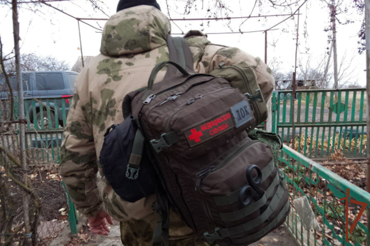 Росгвардия оказывает медицинскую помощь мирным жителям Херсонской и Запорожской областей (видео)