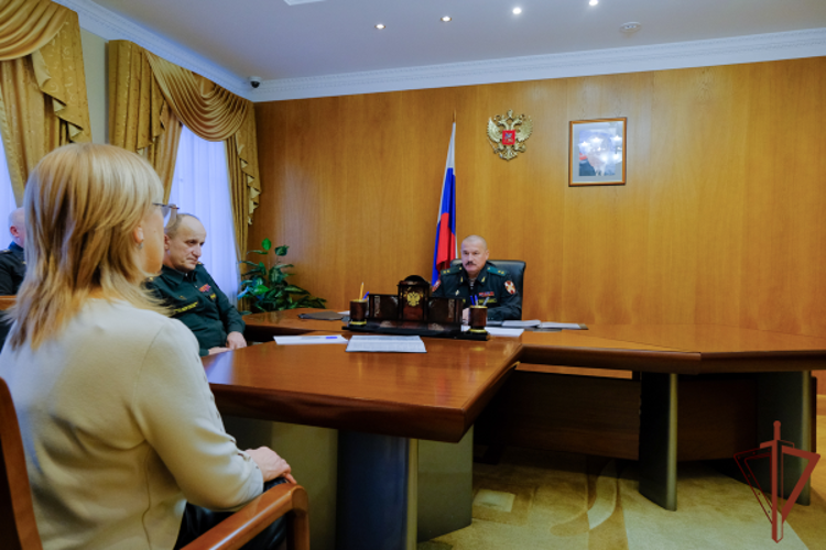 Врио командующего Уральским округом Росгвардии провел личный прием граждан в приемной Президента Российской Федерации в УрФО