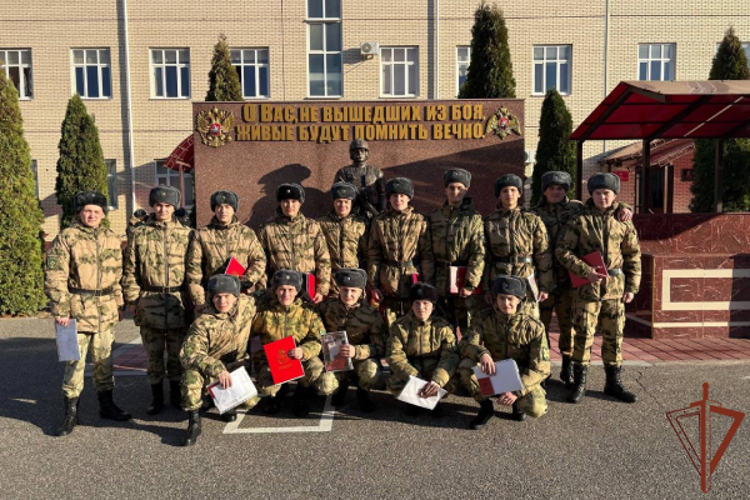 Акция «В память о военной службе в Росгвардии» проходит на Северном Кавказе