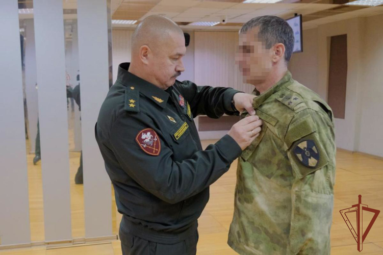 В Уральском округе Росгвардии отличившимся военнослужащим вручены государственные награды