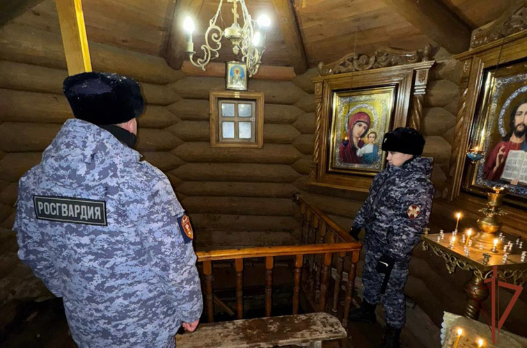 Росгвардейцы обеспечили безопасность празднования Крещения Господня в Приволжье