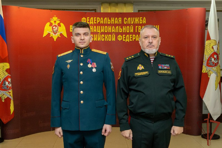 Заместитель директора Росгвардии генерал-полковник Алексей Воробьев поздравил личный состав и ветеранов с 30-летием создания подразделений по взаимодействию со СМИ (видео)