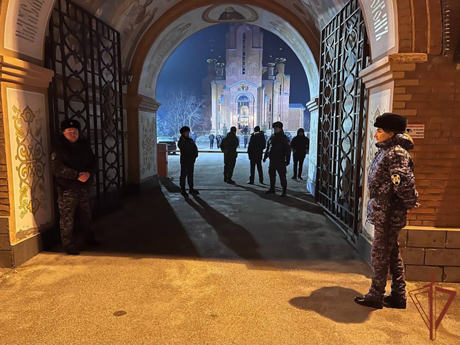 Более 600 сотрудников и военнослужащих Росгвардии на Северном Кавказе обеспечили безопасность в период празднования Рождества Христова
