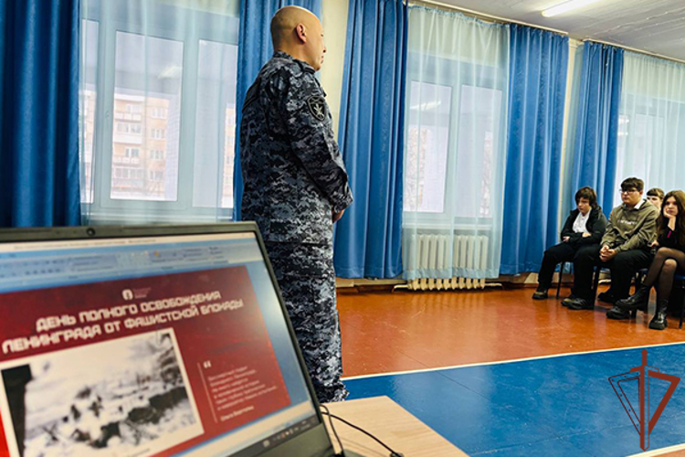 На Дальнем Востоке росгвардейцы приняли участие в мероприятиях, посвященных годовщине полного освобождения Ленинграда от фашистской блокады