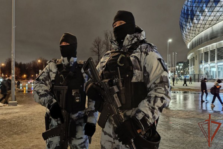 Военнослужащие и сотрудники Росгвардии обеспечили правопорядок на матчах КХЛ в Москве