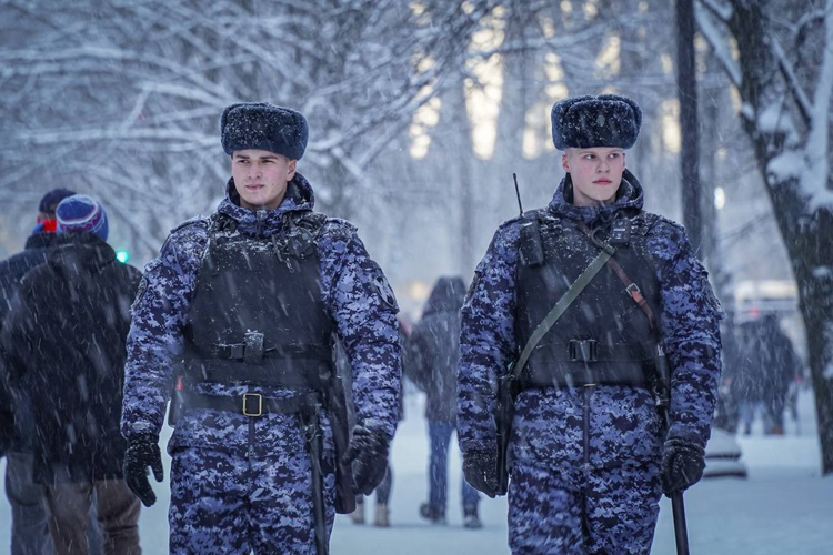 На страже Северной столицы. Фотоальбом