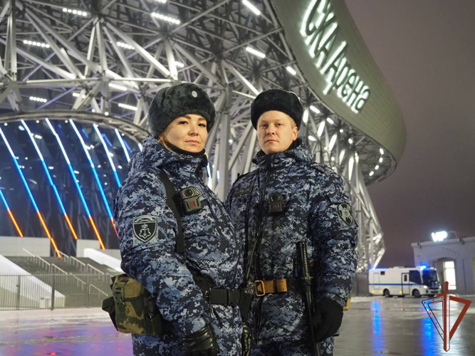 В Санкт-Петербурге росгвардейцы обеспечили безопасность матча КХЛ
