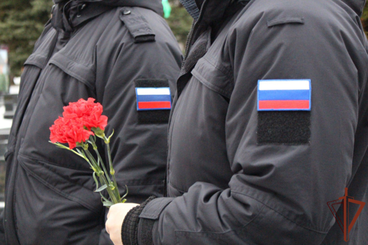 В Росгвардии почтили память спецназовцев, погибших при исполнении служебного долга 