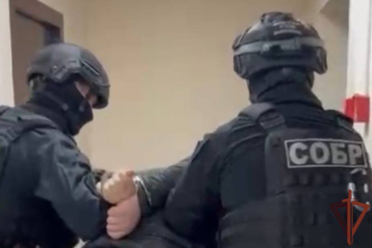 Спецназ Росгвардии в Удмуртии оказал содействие в задержании подозреваемого в хищении 166 миллионов рублей