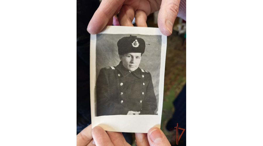 Участника Великой Отечественной войны с 98-летием поздравили росгвардейцы в Хабаровске