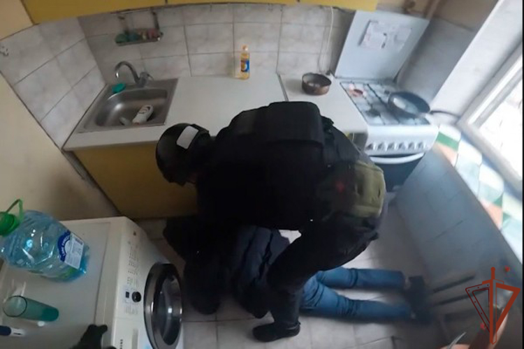 Подозреваемые в грабеже задержаны при силовой поддержке столичного спецназа Росгвардии (видео)