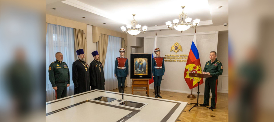 Генерал армии Виктор Золотов передал Августовскую икону Божией Матери главному храму Росгвардии (видео)