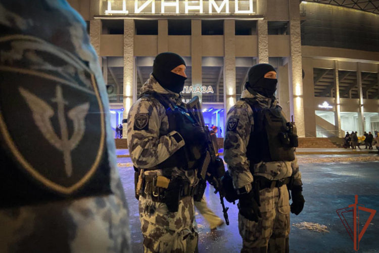 Военнослужащие и сотрудники Росгвардии обеспечили безопасность матча КХЛ в Москве